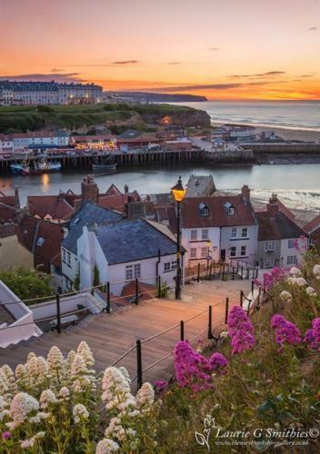 See Glympse Whitby Exterior photo